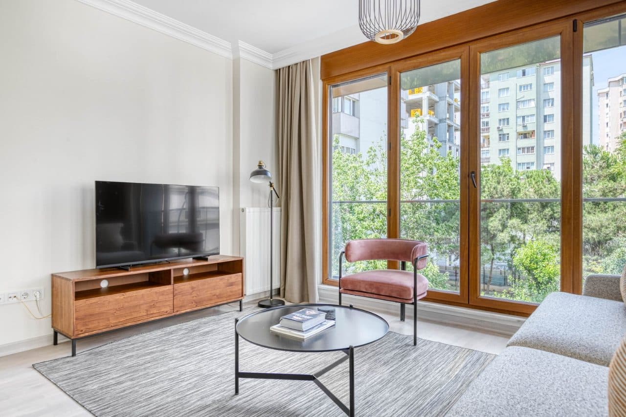 Suadiye'de Geniş 2+1 | Lüks Eşyalı | Net 85 m² Otoparklı image 4
