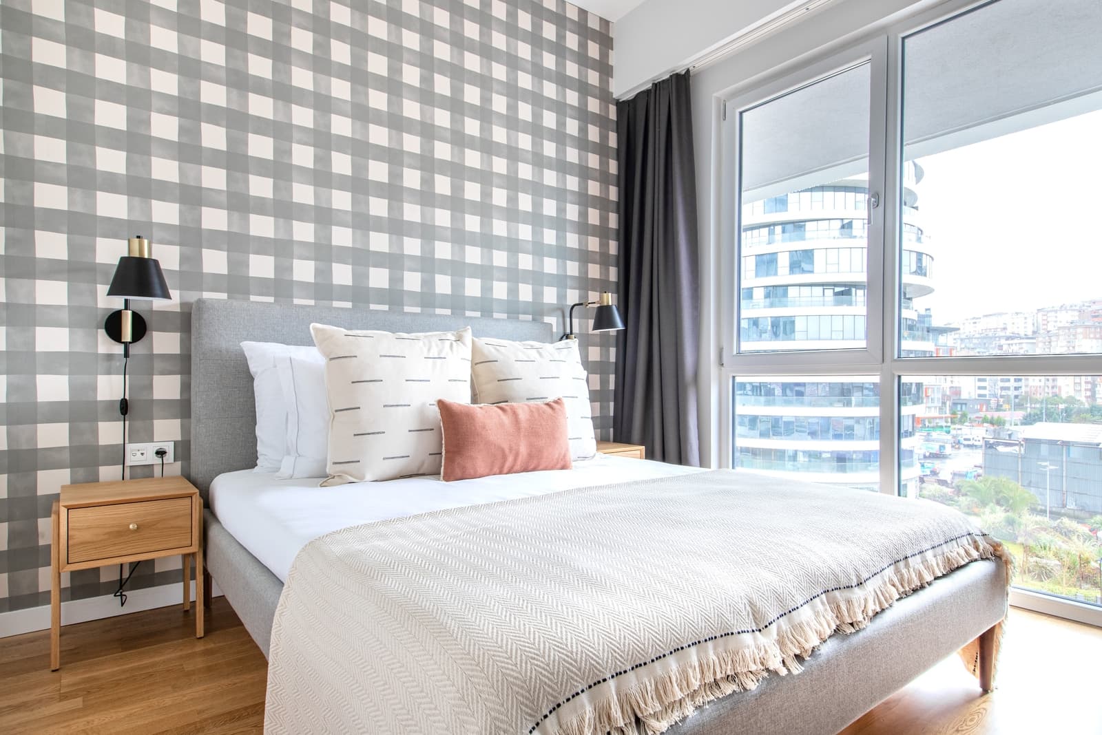 1+1 Apartment for Sale in Merkez Mah., Kağıthane image 7