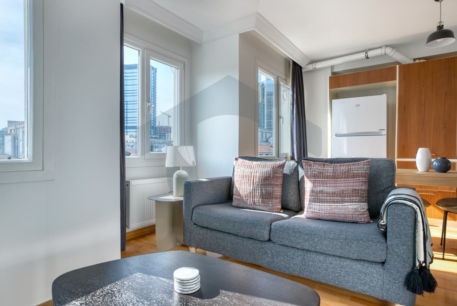 1+1 Apartment for Rent in Cumhuriyet Mah., Şişli