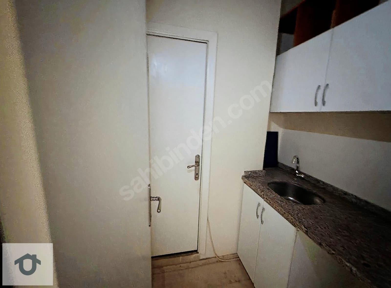 1+0 Commercial Office for Rent in Eğitim Mh., Kadıköy image 8