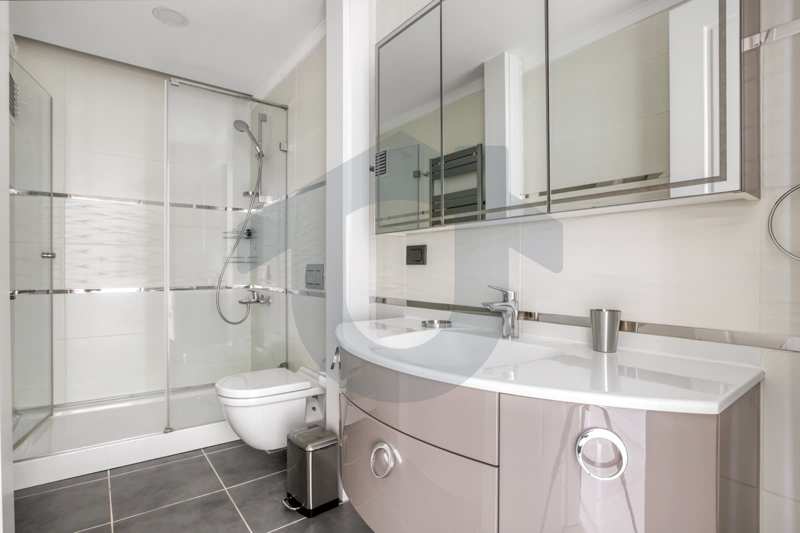 CADDEBOSTAN İSKELE PARK RESIDENCE'DA│3+1│EŞYALI KİRALIK DAİRE