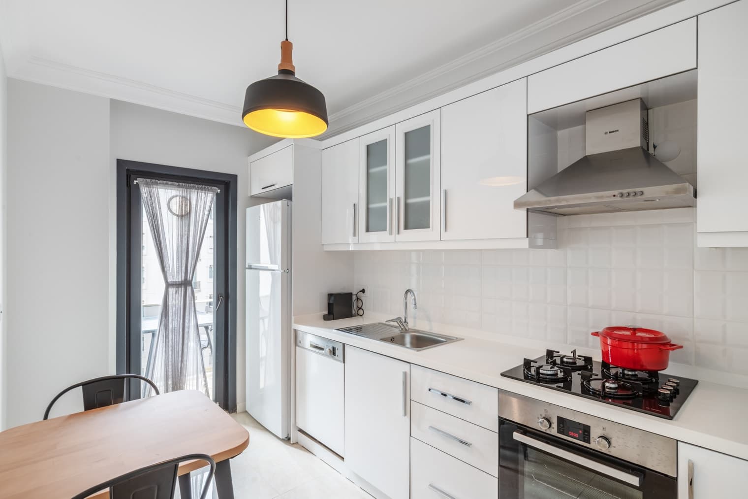 2+1 Apartment for Rent in Suadiye Mah., Kadıköy image 3